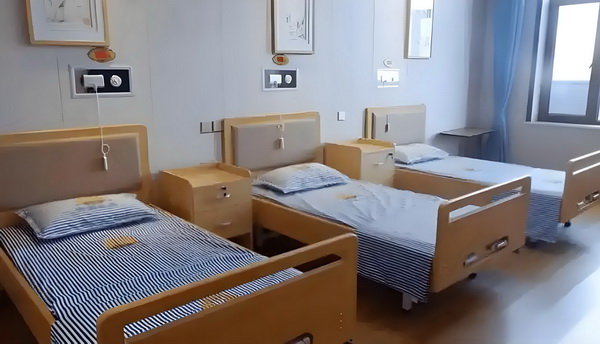 什么条件才可以申请深户_冯骥荐电影南京照相馆：没有抒情只有血的事实 没有抒情的是值得特别一提